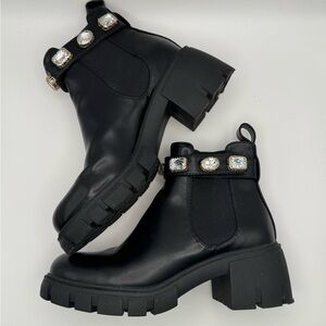 Madden Girl Chunky Chelsea Boots Black Lug Sole Jeweled Strap Women’s 7M